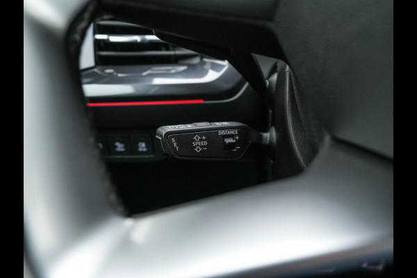Audi Q4 e-tron 40 S-line Launch edition Competition 77 kWh [ 3-Fase-11kW ] {SOH-93%} (INCL-BTW) *HEATPUMP | LEATHER-FABRIC | SONOS-AUDIO | MATRIX-LED | ADAPTIVE-CRUISE | HEATED-SPORTSEATS | AMBIENTLIGHT | DIGI-COCKPIT | CAMERA | KEYLESS | DAB+ | NAVI-FULLMAP | TOWBAR | 21"ALU
