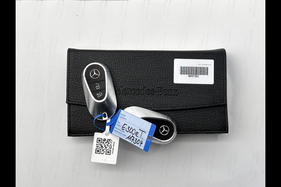 Mercedes-Benz E-Klasse Estate 300 e Luxury Line Plug-In Hybride Trekhaak | Rijassistentiepakket plus | Parkeerpakket met 360°-camera | Distronic | Sfeerverlichting. Inclusief 24 maanden Mercedes-Benz Certified garantie voor Europa.