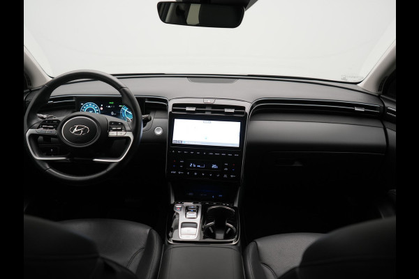 Hyundai Tucson 1.6 T-GDI Premium 4WD PHEV 265pk Dealer O.H. | Trekhaak Afn. | Adaptive Cruise | 360 Camera | Krell Premium Sound | Lederen Sportstoelen Memory & Ventilatie | Keyless | Apple Carplay | Stoelen & Stuur Verwarmd | Navigatie | DAB | Plug In Hybrid