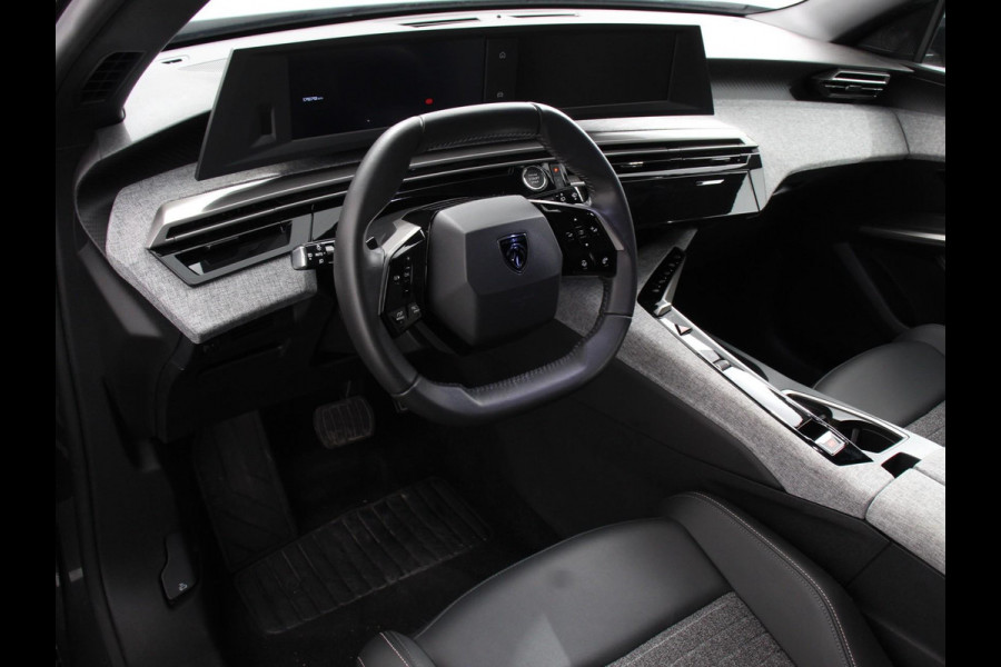 Peugeot 5008 1.2 Hybrid 145pk Automaat Allure 7p | DEMO ! | Navigatie | Apple Carplay/Android Auto | Camera | Climate control | Dab | Led | Keyless start | Lichtmetalen Velgen | Parkeer sensoren