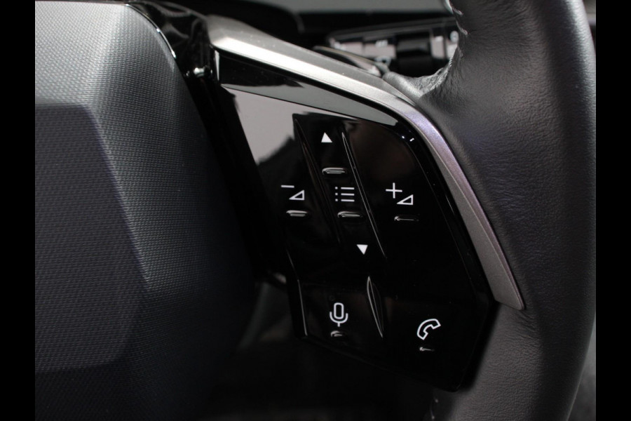 Peugeot 5008 1.2 Hybrid 145pk Automaat Allure 7p | DEMO ! | Navigatie | Apple Carplay/Android Auto | Camera | Climate control | Dab | Led | Keyless start | Lichtmetalen Velgen | Parkeer sensoren