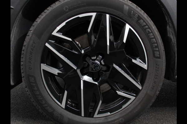 Peugeot 5008 1.2 Hybrid 145pk Automaat Allure 7p | DEMO ! | Navigatie | Apple Carplay/Android Auto | Camera | Climate control | Dab | Led | Keyless start | Lichtmetalen Velgen | Parkeer sensoren