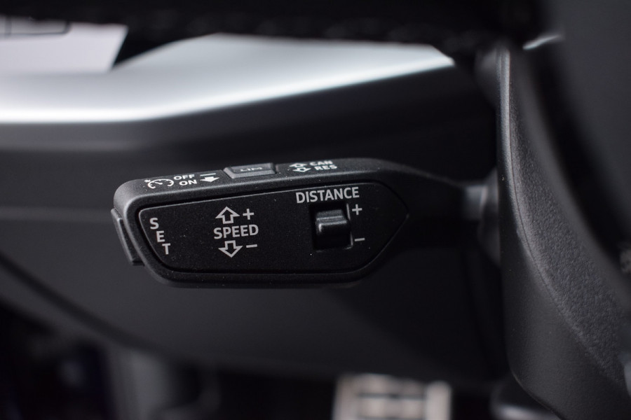 Audi A3 Sportback 40 TFSI e S-line | S-zetels | LED | Keyless | 18"