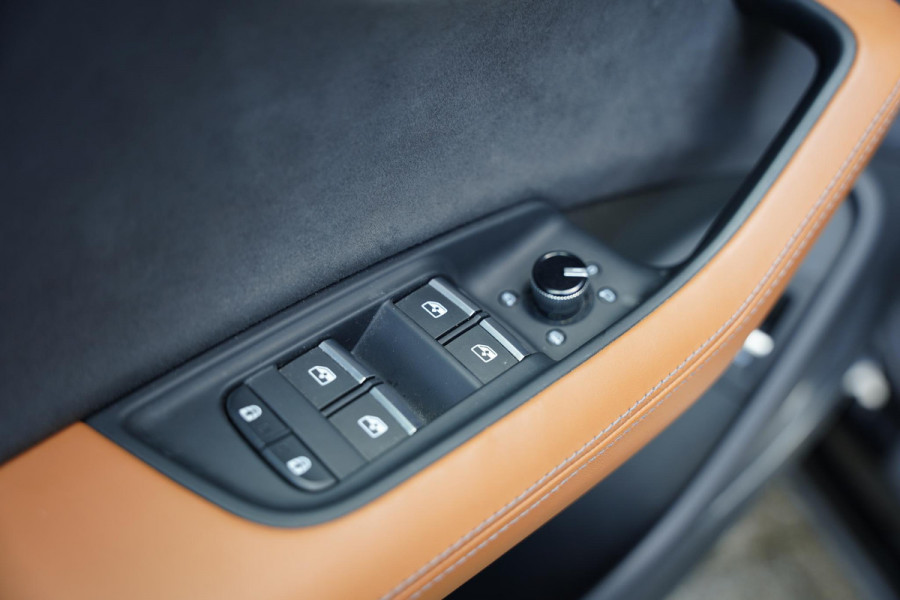 Audi RSQ8 4.0 TFSI Quattro Keramische Remmen / Leder Terracotta