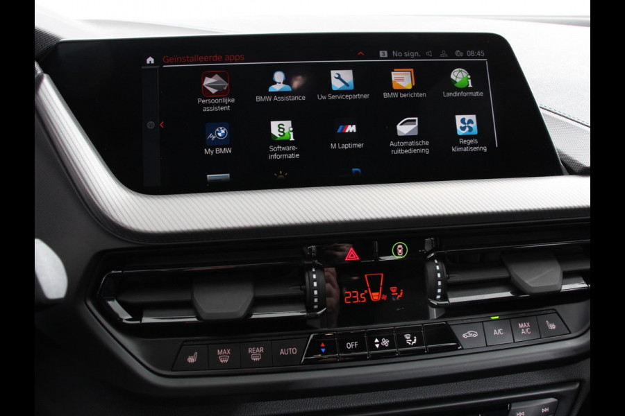 BMW 1-serie 118i M-Sport Automaat | Digitale Cockpit | Climate control | Stoel verwarming | LED | Sfeer verlichting | Lichtmetalen velgen | Navigatie | Apple carplay/ Android auto | Parkeersensoren