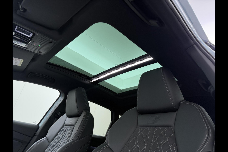 Audi Q4 e-tron 40 Launch edition Advanced Plus 77 kWh VAN € 33.900,- VOOR € 30.877,- UW LENTEVOORDEEL € 3.023,-! | SOH 92% | S-LINE INTERIEUR | PANORAMADAK | STOELVERWARMING | ELEKTRISCHE ACHTERKLEP | LUXE BEKLEDING | RIJKLAAR MET 12 MND BOVAG GARANTIE