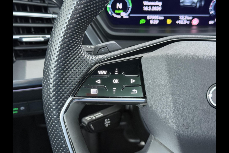 Audi Q4 e-tron 40 Launch edition Advanced Plus 77 kWh VAN € 33.900,- VOOR € 30.877,- UW LENTEVOORDEEL € 3.023,-! | SOH 92% | S-LINE INTERIEUR | PANORAMADAK | STOELVERWARMING | ELEKTRISCHE ACHTERKLEP | LUXE BEKLEDING | RIJKLAAR MET 12 MND BOVAG GARANTIE