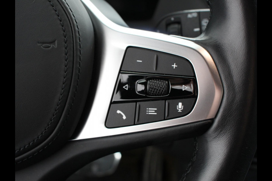 BMW 1-serie 118i M-Sport Automaat | Digitale Cockpit | Climate control | Stoel verwarming | LED | Sfeer verlichting | Lichtmetalen velgen | Navigatie | Apple carplay/ Android auto | Parkeersensoren