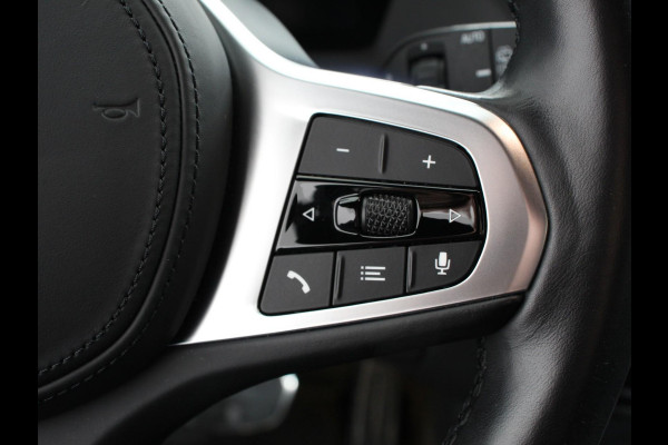 BMW 1-serie 118i M-Sport Automaat | Digitale Cockpit | Climate control | Stoel verwarming | LED | Sfeer verlichting | Lichtmetalen velgen | Navigatie | Apple carplay/ Android auto | Parkeersensoren