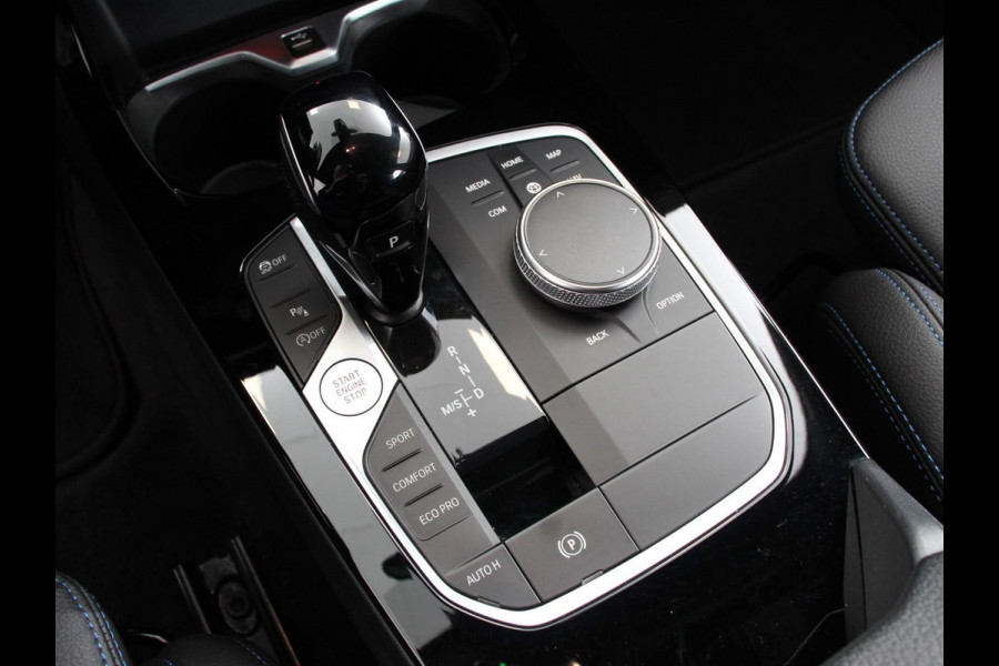 BMW 1-serie 118i M-Sport Automaat | Digitale Cockpit | Climate control | Stoel verwarming | LED | Sfeer verlichting | Lichtmetalen velgen | Navigatie | Apple carplay/ Android auto | Parkeersensoren