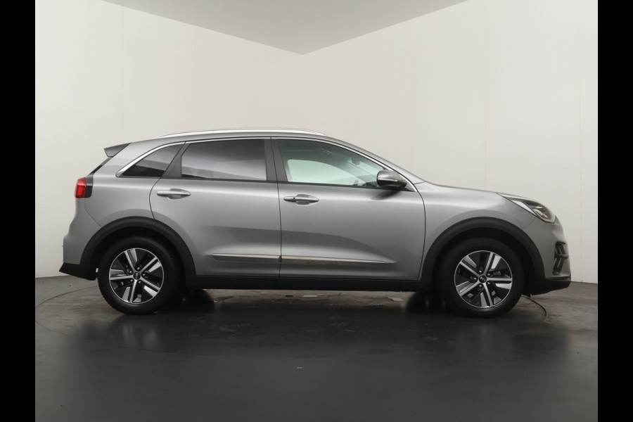 Kia Niro 1.6 GDi PHEV ExecutiveLine Airco - Apple Carplay/Android Auto - Cruise Control Adaptief - Glazen Schuifkantel Dak - Stuur/Stoel Verwarming - Stoel Verkoeling - Virena Zekerheidspakket € 895,-