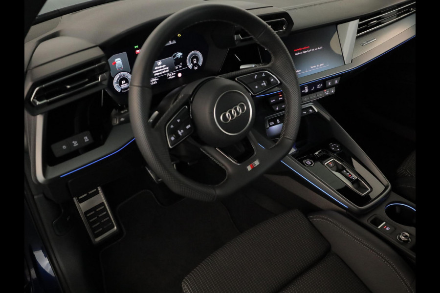 Audi A3 Sportback 40 TFSI e S edition 204 pk S-tronic | Verlengde garantie | Navigatie | Parkeersensoren (Park assist) | Achteruitrijcamera | Stoelverwarming | S-Line |
