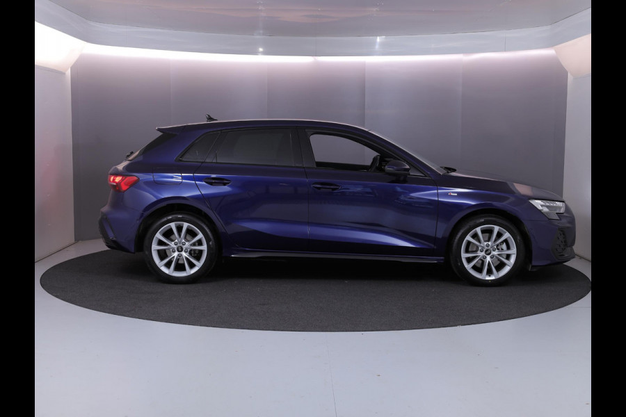 Audi A3 Sportback 40 TFSI e S edition 204 pk S-tronic | Verlengde garantie | Navigatie | Parkeersensoren (Park assist) | Achteruitrijcamera | Stoelverwarming | S-Line |