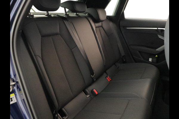 Audi A3 Sportback 40 TFSI e S edition 204 pk S-tronic | Verlengde garantie | Navigatie | Parkeersensoren (Park assist) | Achteruitrijcamera | Stoelverwarming | S-Line |