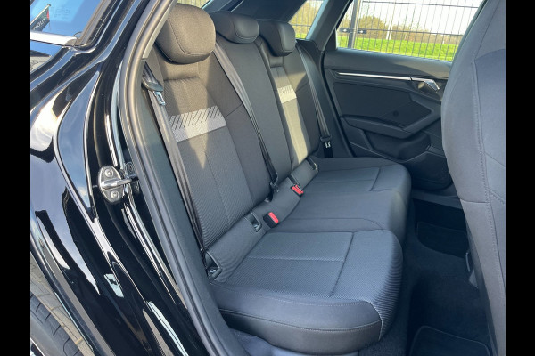 Audi A3 Sportback 30 TFSI Advanced edition | PDC | Carplay | Navi | Cruise Control |