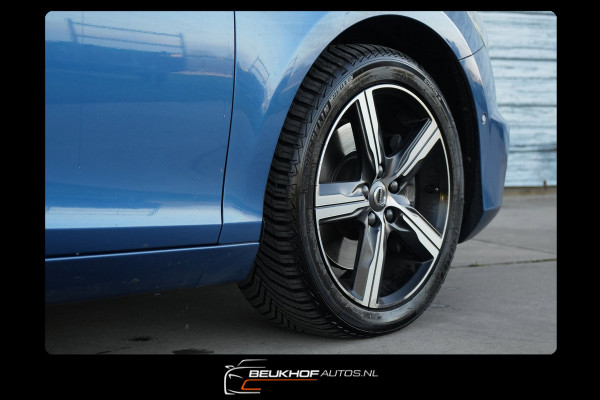 Volvo V40 1.5 T3 Polar+ Sport Pano Leer Cruise Xenon Led Cam