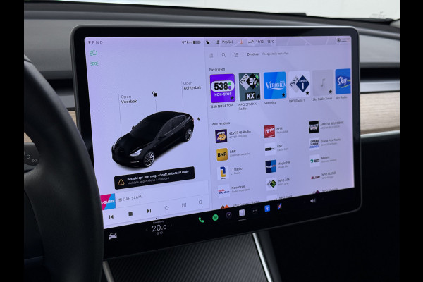 Tesla Model 3 SR+ 325PK Trekhaak Lmv 19" AutoPilot Leer Pano-Dak Adaptive Cruise Camera's Elektr.-Stuur+Stoelen+Spiegels+Geheugen+Easy-Entry+V SOH 84% Ecc Navi Led DAB Voorverwarmen interieur via App Keyless One-Pedal-Drive 1e Eigenaar Origineel Nederlandse Auto 1.584kg licht!