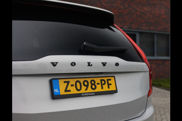 Volvo XC90 T8 Recharge AWD Ultimate Dark | Pano - Trekhaak - Luchtvering