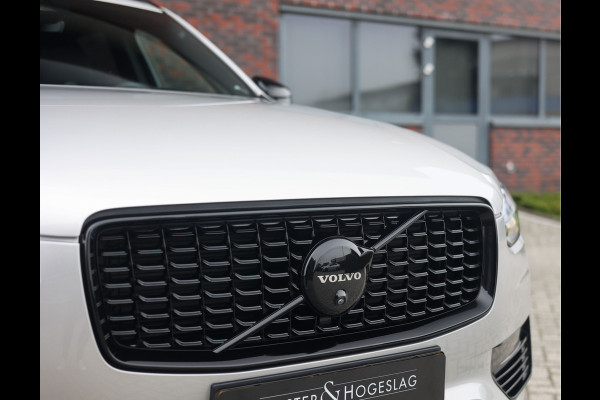 Volvo XC90 T8 Recharge AWD Ultimate Dark | Pano - Trekhaak - Luchtvering