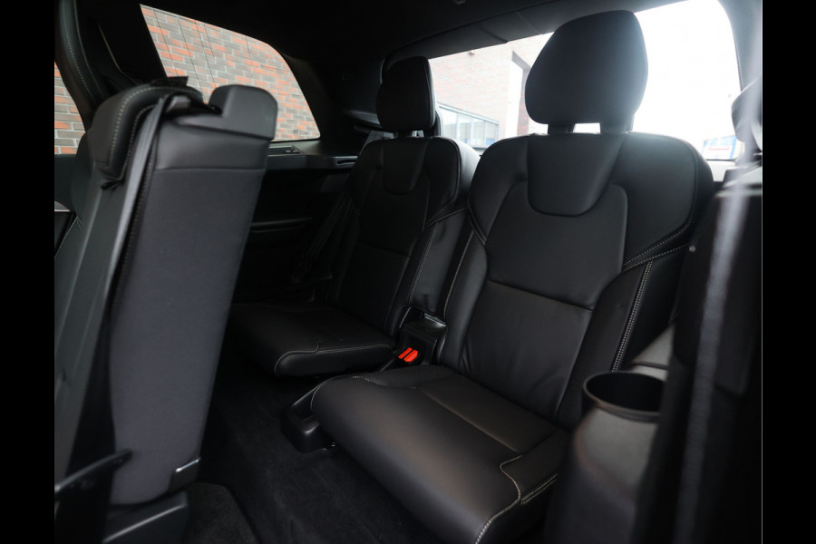 Volvo XC90 T8 Recharge AWD Ultimate Dark | Pano - Trekhaak - Luchtvering