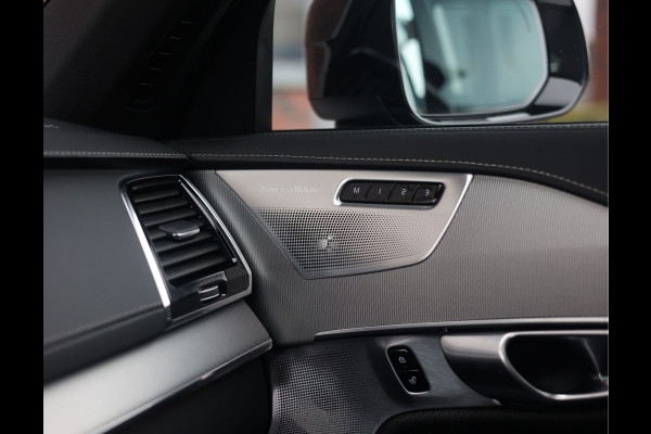 Volvo XC90 T8 Recharge AWD Ultimate Dark | Pano - Trekhaak - Luchtvering