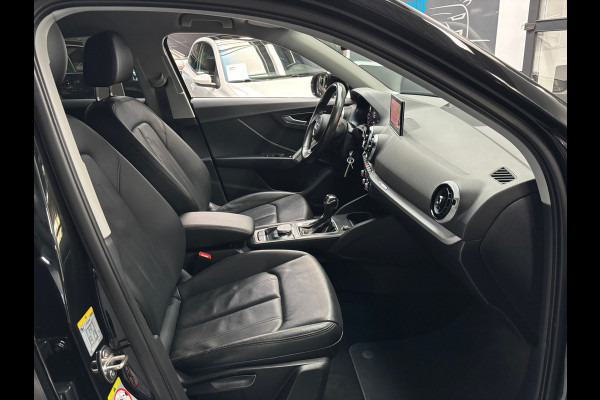 Audi Q2 35 TFSI S Edition / Camera / Navi / 18 inch