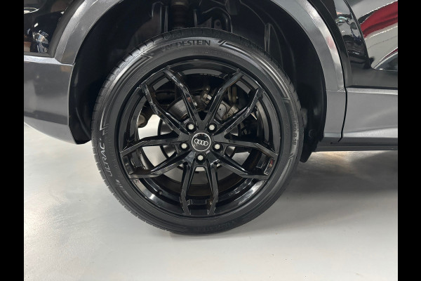 Audi Q2 35 TFSI S Edition / Camera / Navi / 18 inch