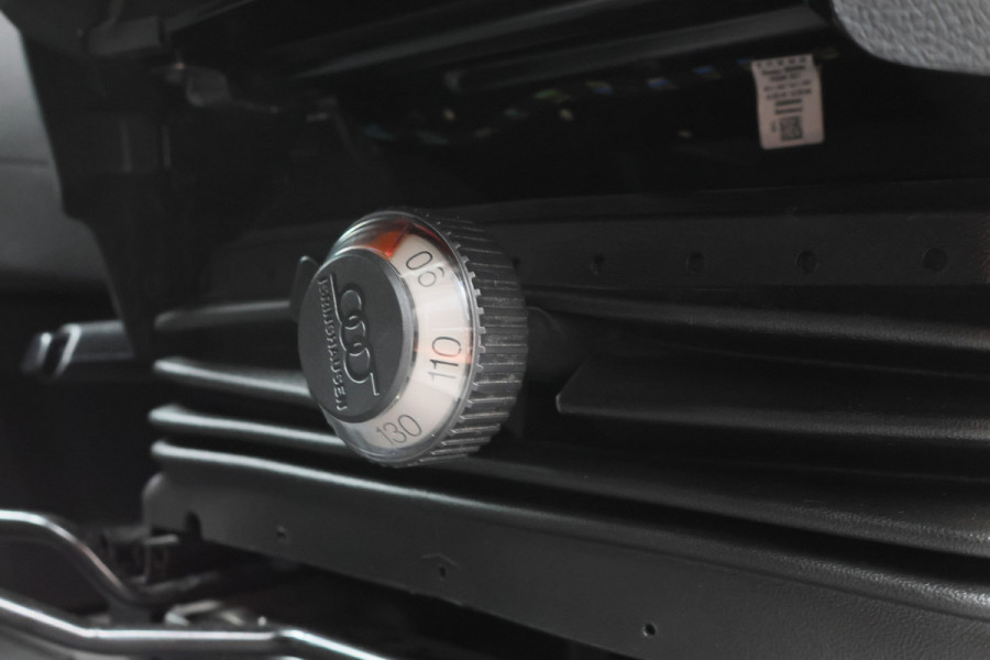 MAN TGE 35 2.0 TDI L3H3 DSG DC 7-persoons Climate, Camera, Cruise, Apple Carplay, PDC, DAB, Trekhaak, 18''