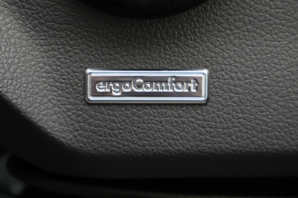 MAN TGE 35 2.0 TDI L3H3 DSG DC 7-persoons Climate, Camera, Cruise, Apple Carplay, PDC, DAB, Trekhaak, 18''