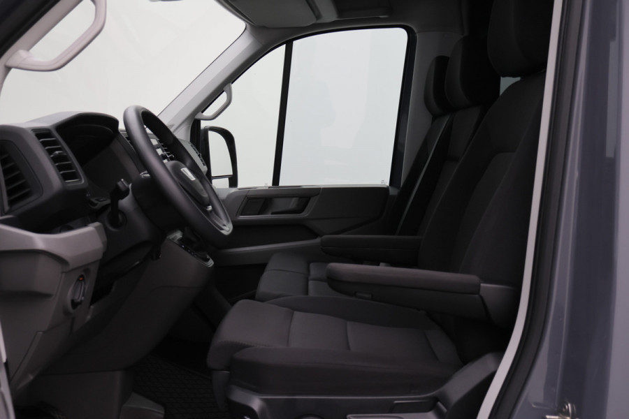 MAN TGE 35 2.0 TDI L3H3 DSG DC 7-persoons Climate, Camera, Cruise, Apple Carplay, PDC, DAB, Trekhaak, 18''