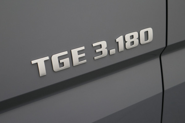 MAN TGE 35 2.0 TDI L3H3 DSG DC 7-persoons Climate, Camera, Cruise, Apple Carplay, PDC, DAB, Trekhaak, 18''