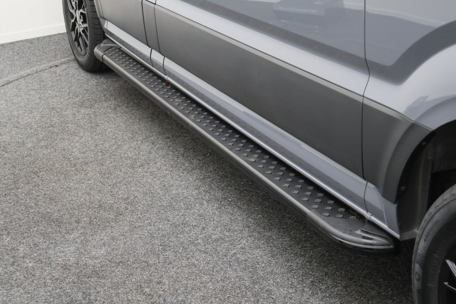 MAN TGE 35 2.0 TDI L3H3 DSG DC 7-persoons Climate, Camera, Cruise, Apple Carplay, PDC, DAB, Trekhaak, 18''