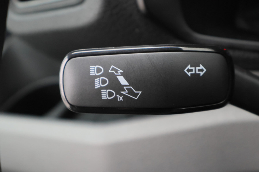 MAN TGE 35 2.0 TDI L3H3 DSG DC 7-persoons Climate, Camera, Cruise, Apple Carplay, PDC, DAB, Trekhaak, 18''