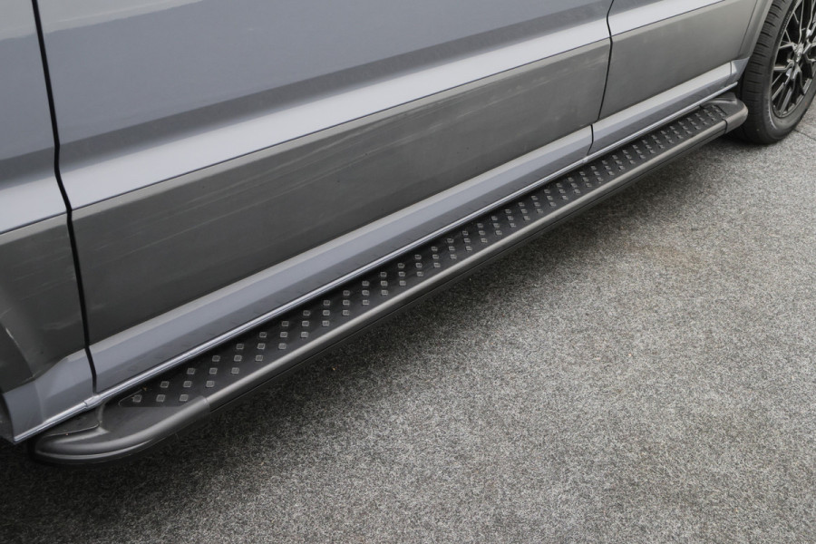 MAN TGE 35 2.0 TDI L3H3 DSG DC 7-persoons Climate, Camera, Cruise, Apple Carplay, PDC, DAB, Trekhaak, 18''