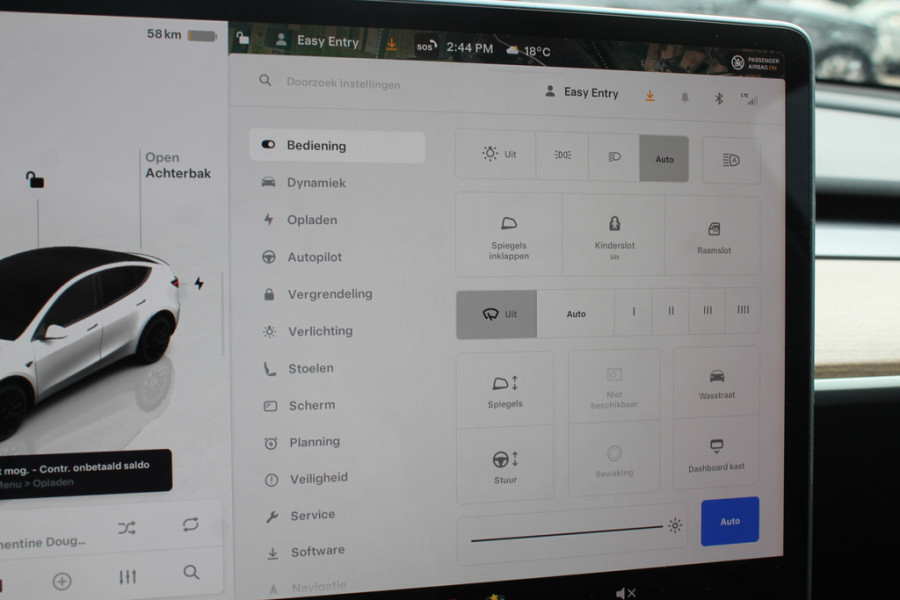 Tesla Model Y Performance AWD 75 kWh / SoH 93,1% / Trekhaak / Autopilot / Panoramadak / Camera / Keyless / Leder / Dodehoek / Navigatie / Stoelverwarming