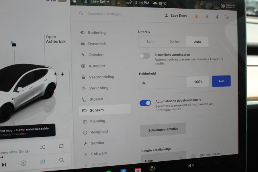 Tesla Model Y Performance AWD 75 kWh / SoH 93,1% / Trekhaak / Autopilot / Panoramadak / Camera / Keyless / Leder / Dodehoek / Navigatie / Stoelverwarming