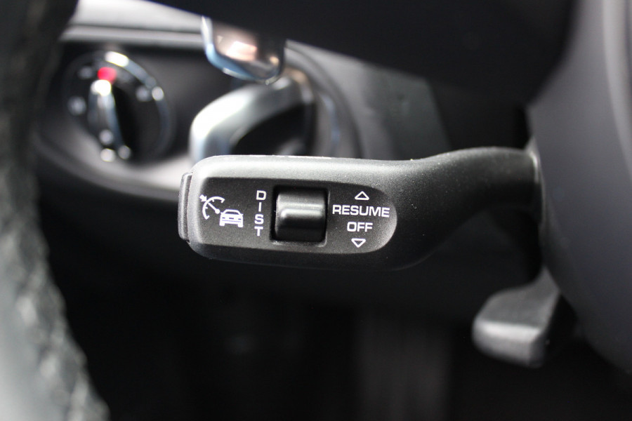 Porsche Macan 2.0 / Panoramadak / Camera / Luxe Leder / 21'' / Luchtvering / Keyless / Bose / Matrix LED / Stoelventilatie+Verwarming / Stuurverwarming / Dodehoek / DAB / ACC