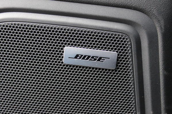 Porsche Macan 2.0 / Panoramadak / Camera / Luxe Leder / 21'' / Luchtvering / Keyless / Bose / Matrix LED / Stoelventilatie+Verwarming / Stuurverwarming / Dodehoek / DAB / ACC