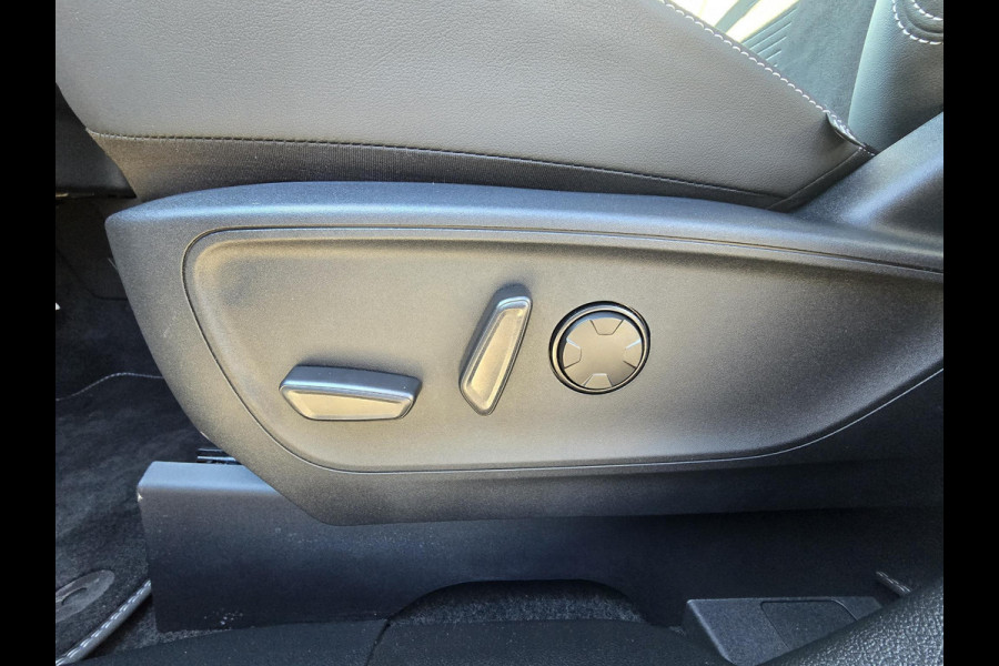 Ford Kuga 2.5 PHEV Active X 243pk | Driver Assistance Pack | Winterpack | Technology Pack | Panoramadak | All Weather Banden