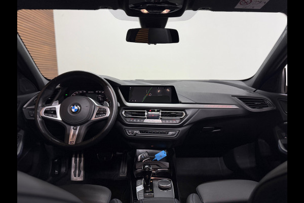BMW 1-serie M135i xDrive M-Performance | BomVOL! | M-Technic | Pano | HuD | Parkeer-pakket | Ambient | Shadow-Line | DealerOH
