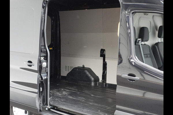 Ford Transit 310 2.0 TDCI L2H2 Trend Automaat Navigatie Trekhaak 360° Camera Airco Cruise DAB+