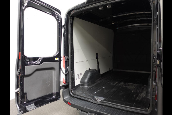 Ford Transit 310 2.0 TDCI L2H2 Trend Automaat Navigatie Trekhaak 360° Camera Airco Cruise DAB+