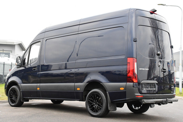 Mercedes-Benz Sprinter 317 1.9 CDI L2H2 RWD PB Edition Camera, Cruise, Carplay, LED, Leder, Stoelverwaming, 170pk, Trekhaak, Automaat, Mbux, Uniek!