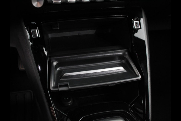 Peugeot 2008 1.2 Hybrid 136 pk Automaat Allure | Navigatie | Apple Carplay/Android Auto | Climate Control | Dab | Led | Parkeer sensoren | Cruise Control | Stoelverwarming