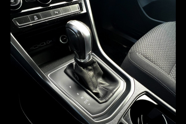 Volkswagen Touran 1.5 TSI Highline 7p Carplay_Trekhaak_ACC_Camera