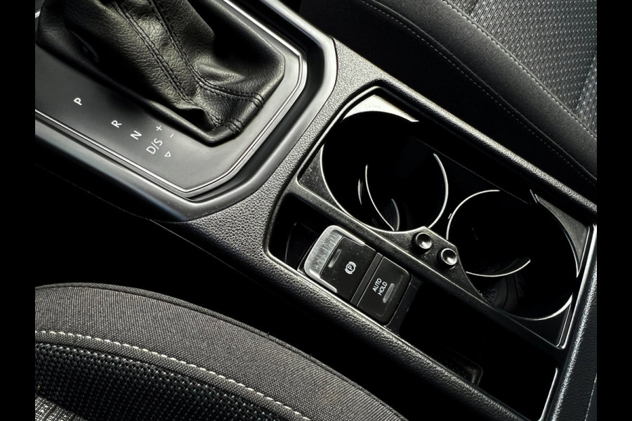 Volkswagen Touran 1.5 TSI Highline 7p Carplay_Trekhaak_ACC_Camera