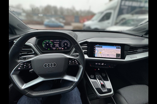 Audi Q4 e-tron 40 Advanced edition 77 kWh | Stoelverwarming | Adaptive Cruise Control | Navigatie | Camera | Keyless | RS Seats | Matrix LED | BTW | NAP