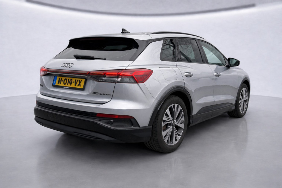 Audi Q4 e-tron 40 Advanced edition 77 kWh | Stoelverwarming | Adaptive Cruise Control | Navigatie | Camera | Keyless | RS Seats | Matrix LED | BTW | NAP