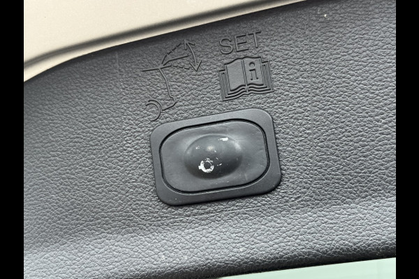 Ford Kuga 1.5 EcoB. Titanium 150PK! TREKHAAK! ALL SEASON!