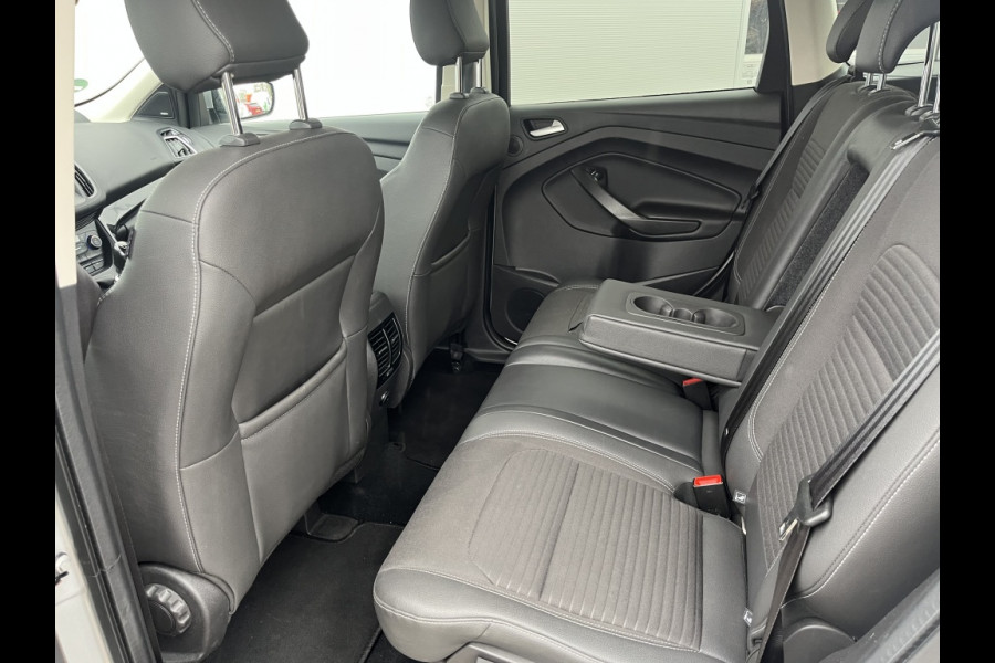 Ford Kuga 1.5 EcoB. Titanium 150PK! TREKHAAK! ALL SEASON!